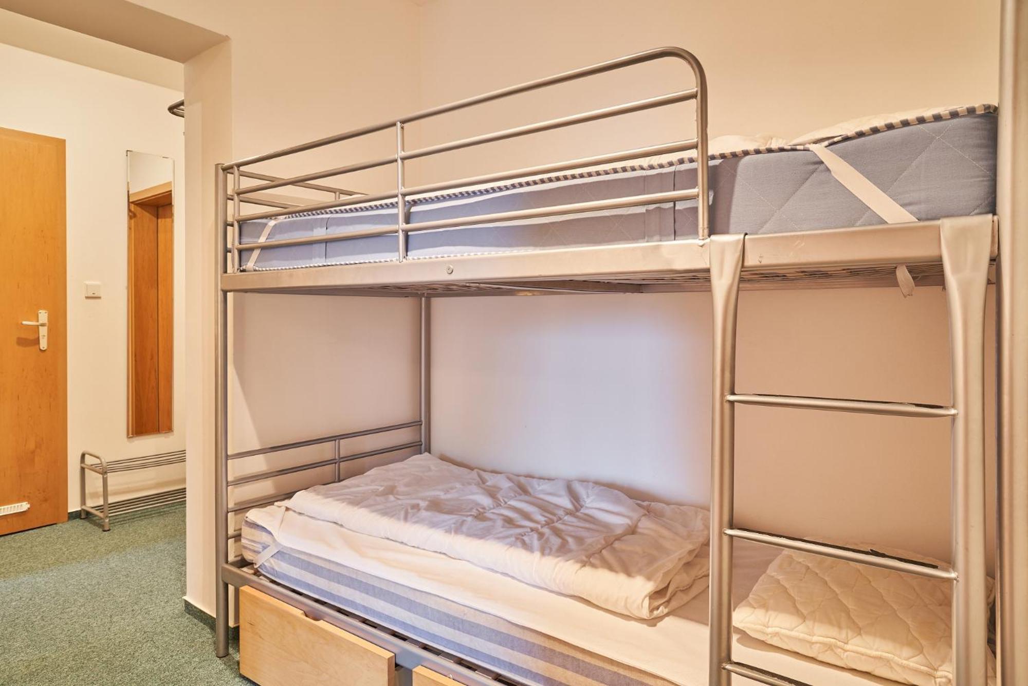 Poustevnik Apartments 페츠포드 스녜즈코우 객실 사진