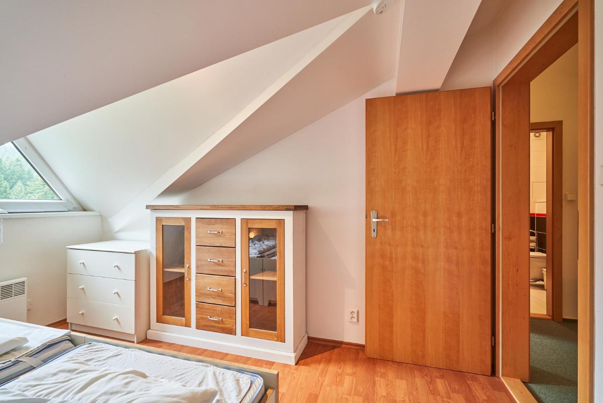Poustevnik Apartments 페츠포드 스녜즈코우 객실 사진